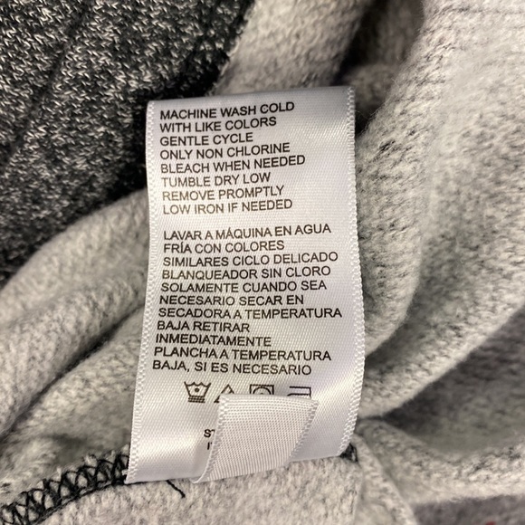 Tommy Bahama Two Tone Gray Lightweight Sweatshirt - Picture 6 of 8